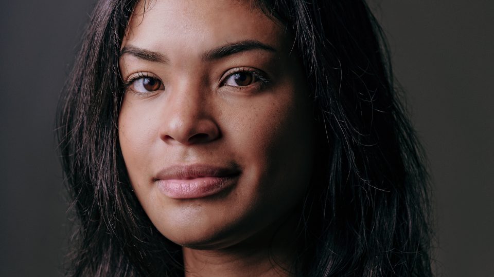 woman curious about how to tell her parents that she is pregnant